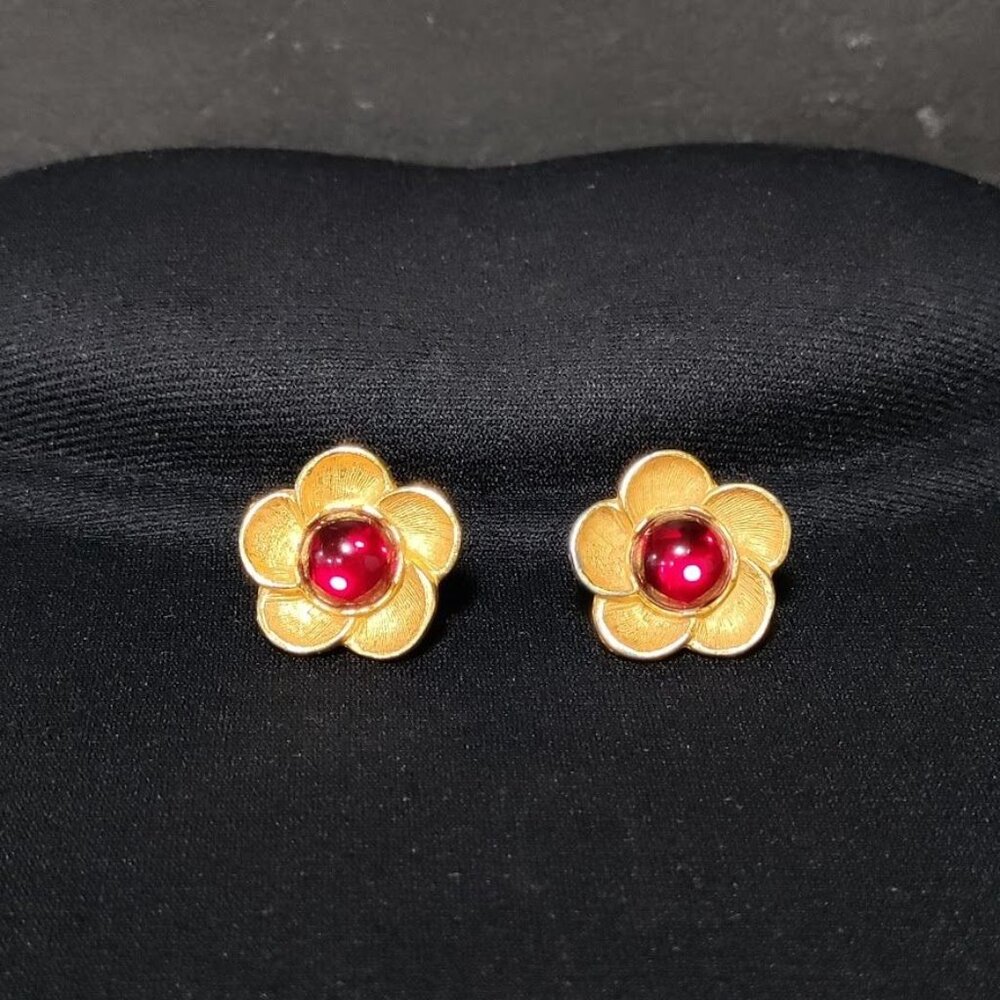 Vintage MMA Gold Plated Red Ruby Stone Flower Stud Earrings - Picture 2 of 7